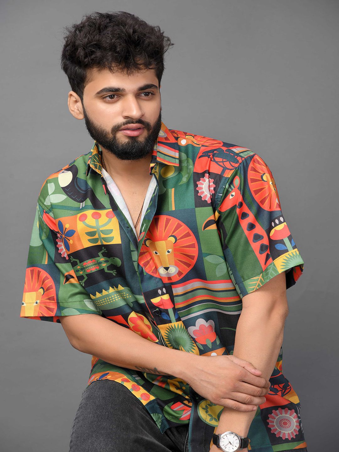 

BOWLIFESTYLE Men Classic Spread Collar Graphic Printed Cotton Casual Shirt, Green