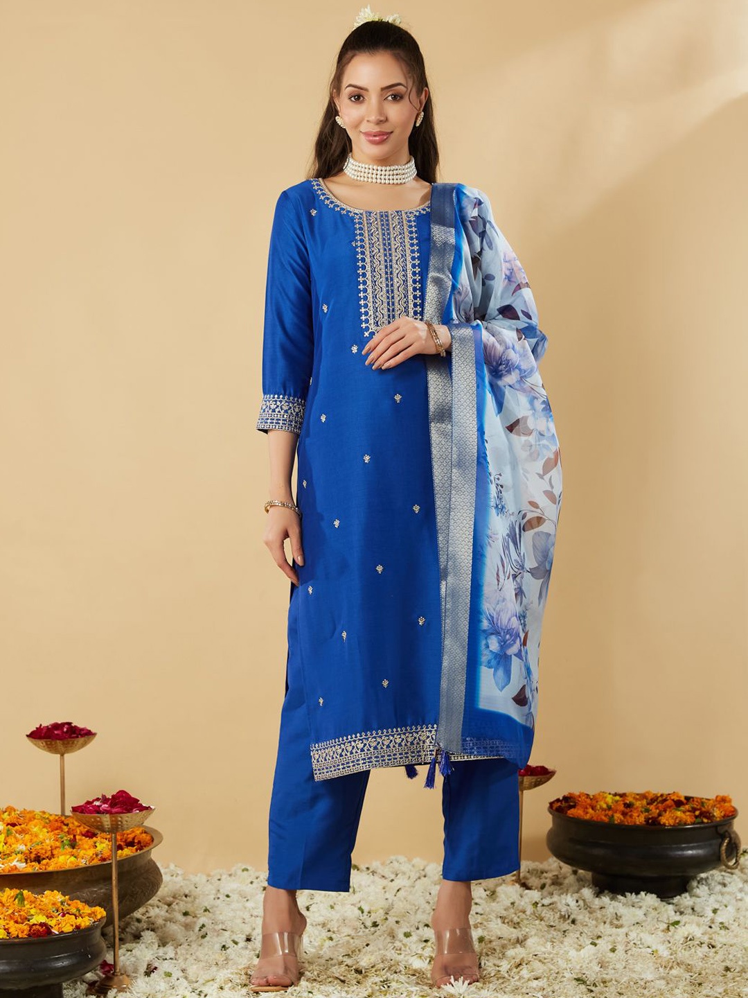 

MOKOSH Women Ethnic Motifs Embroidered Regular Sequinned Kurta with Trousers & With Dupatta, Blue