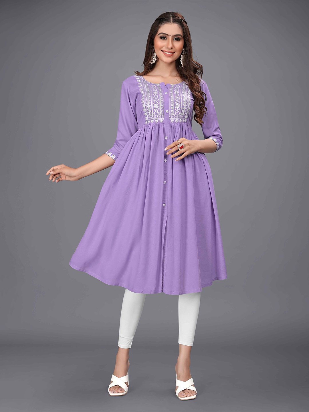 

Mesqlu Floral Embroidered Chikankari Kurta, Purple