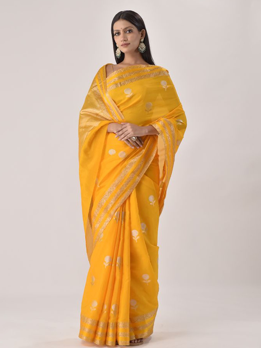 

sutra attire Woven Design Zari Silk Cotton Banarasi Saree, Gold