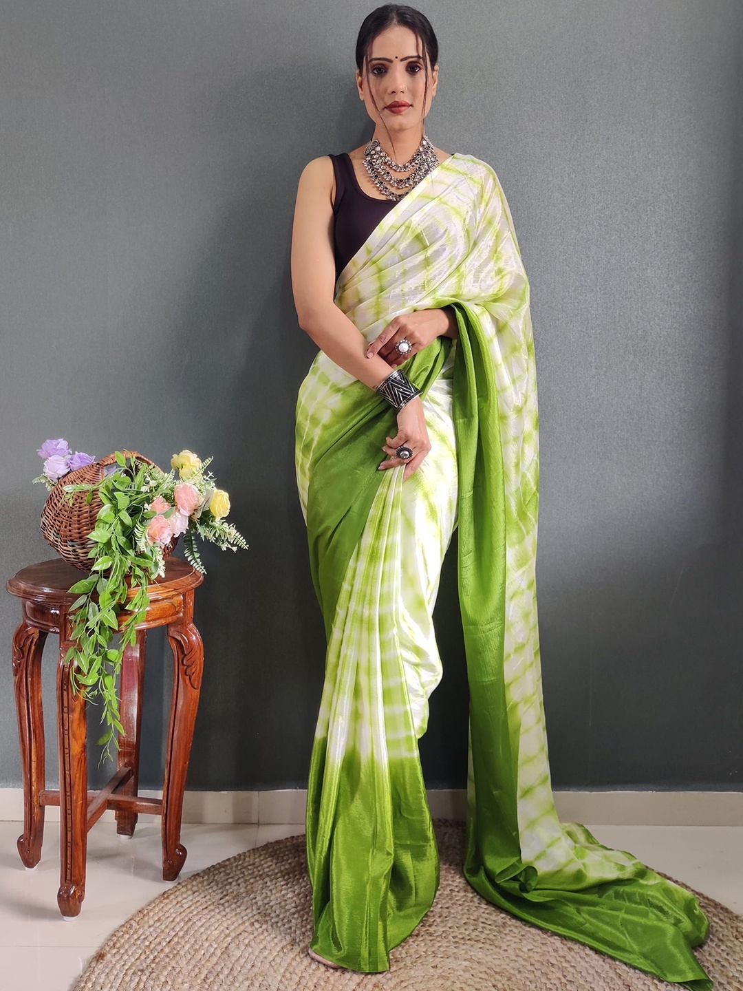 

KAYOMMI Tie and Dye Satin Ready to Wear Saree, Green