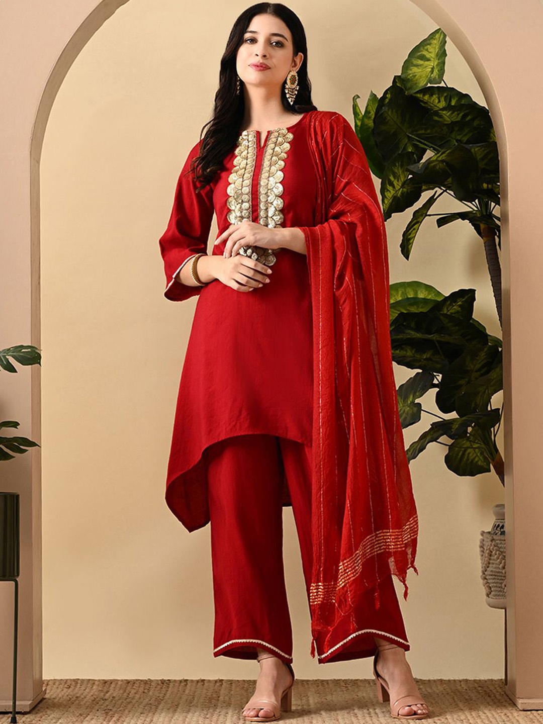 

Myshka Women Ethnic Motifs Embroidered Regular Sequinned Kurta with Trousers & With Dupatta, Red