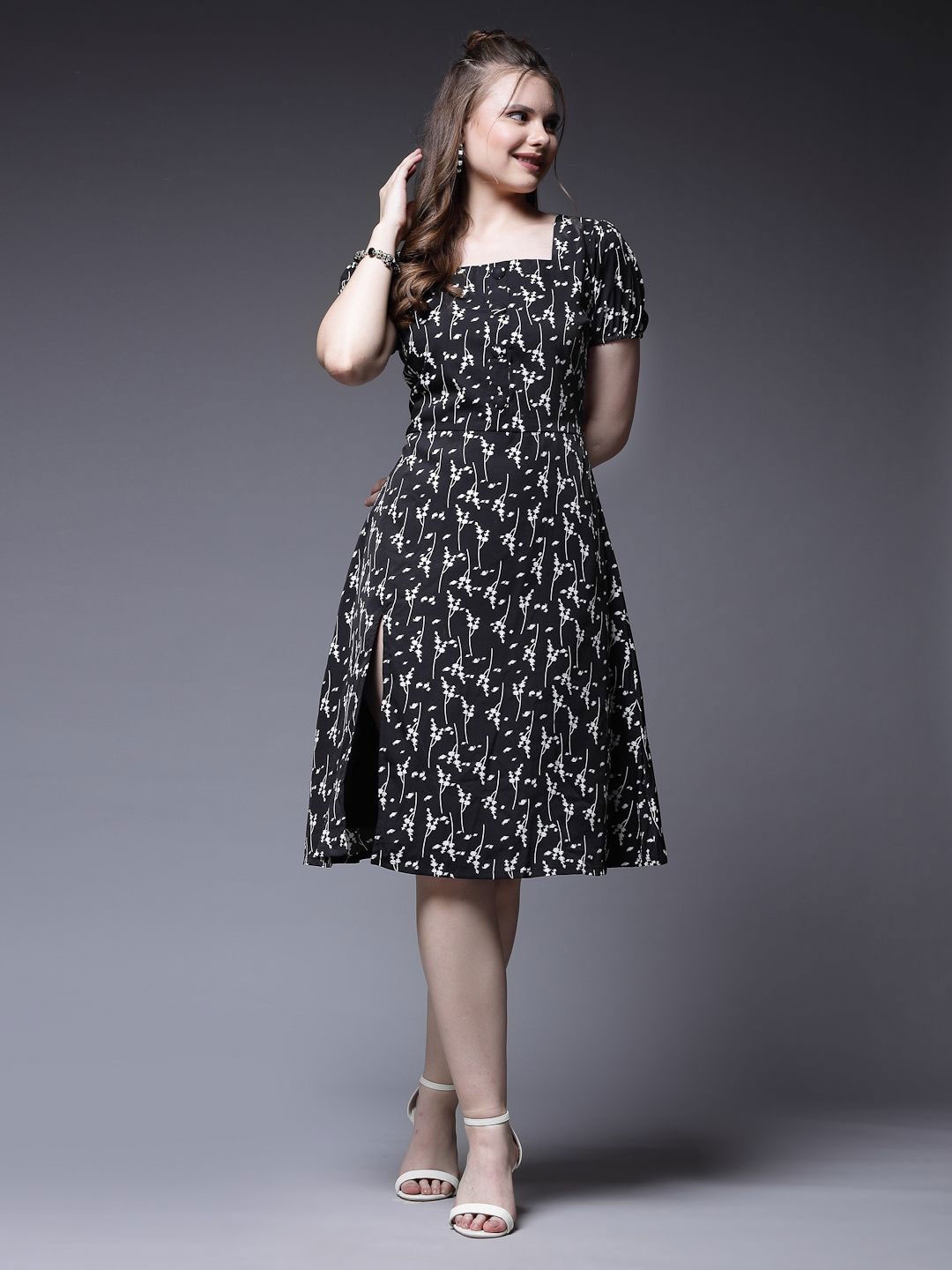 

BEING NAUGHTY Printed Puff Sleeve A-Line Dress, Black