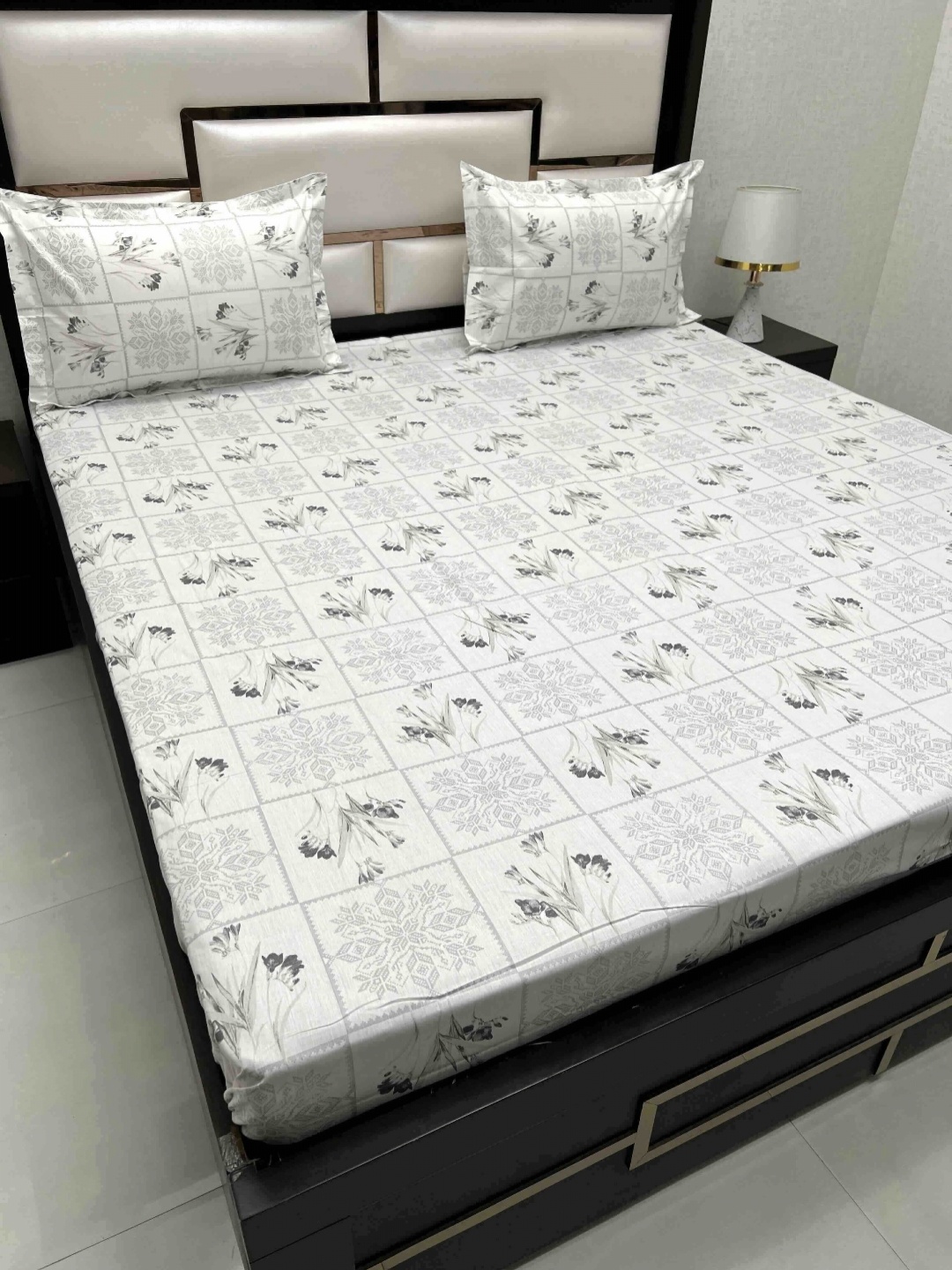 

Pure Decor Mansion White & Grey Floral Cotton 300 TC King Bedsheet Set 2.73 m x 2.77 m