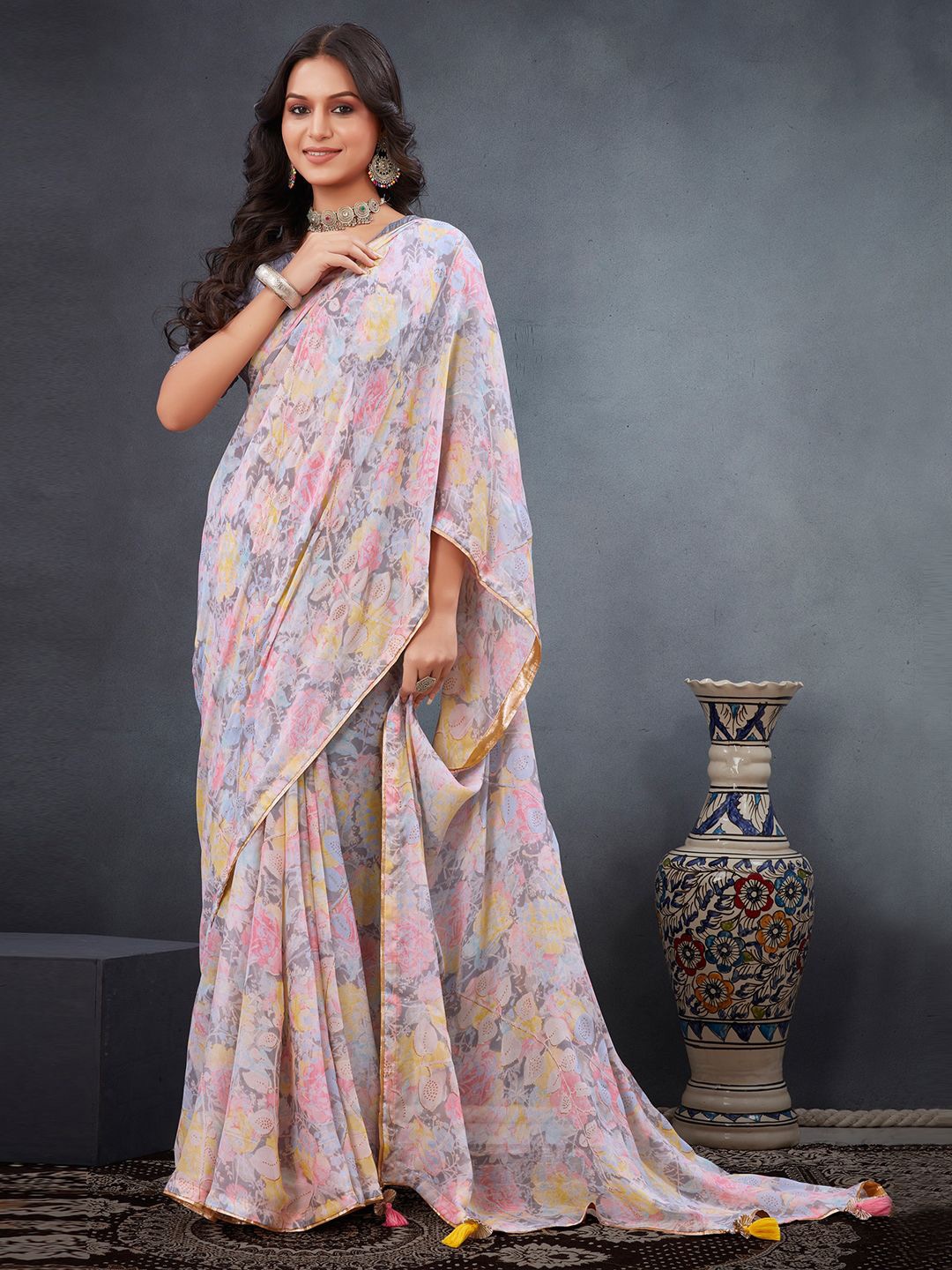 

Mitera Floral Poly Georgette Designer Saree, Grey