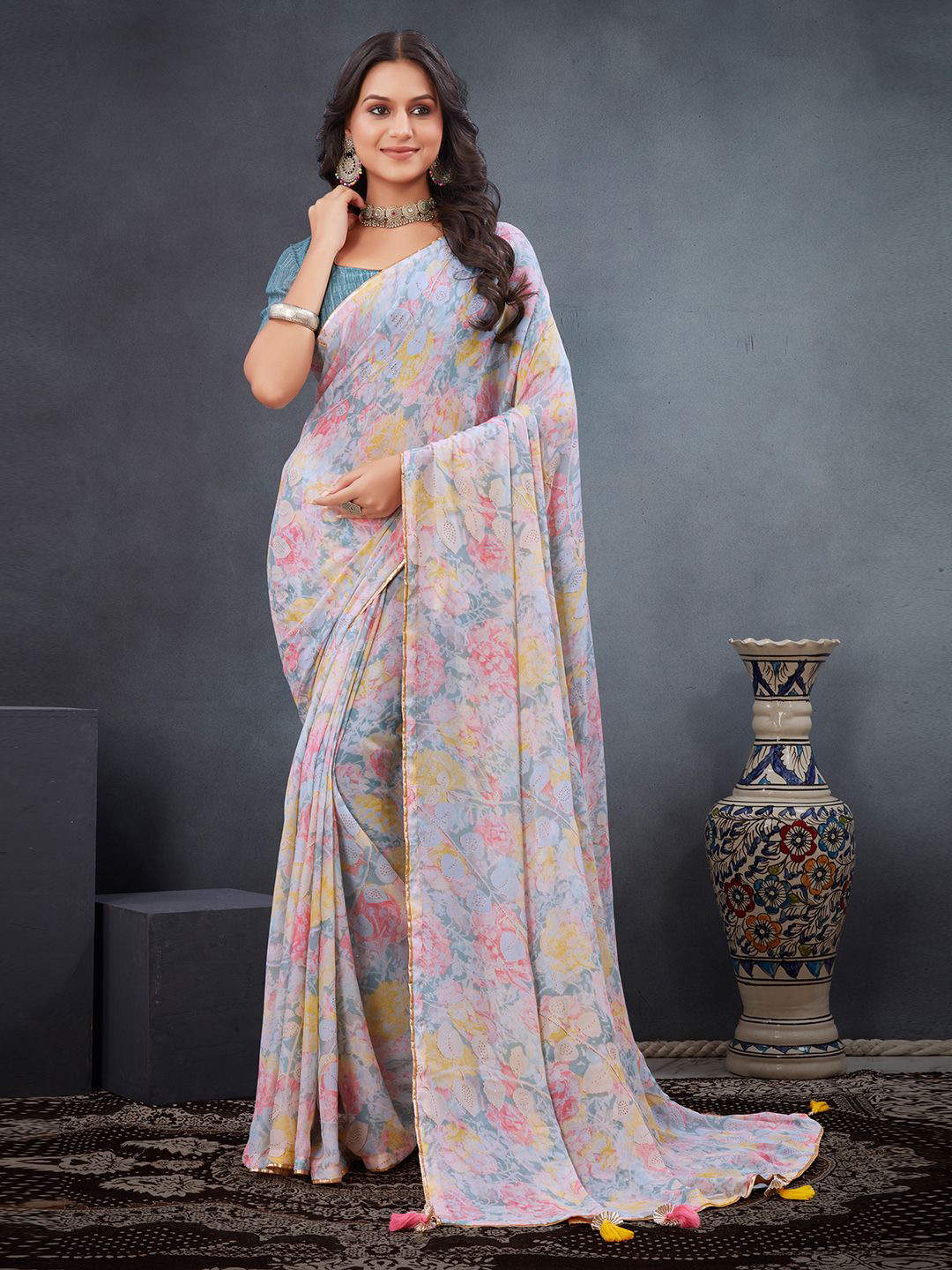 

Mitera Floral Poly Georgette Saree, Grey