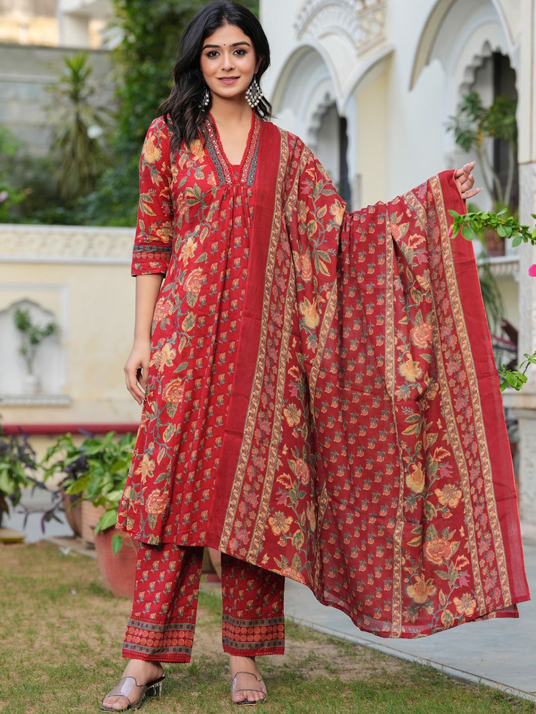 

Vastralay Women Ethnic Motifs Printed Regular Mirror Work Pure Cotton Kurta with Trousers & With Dupatta, Maroon
