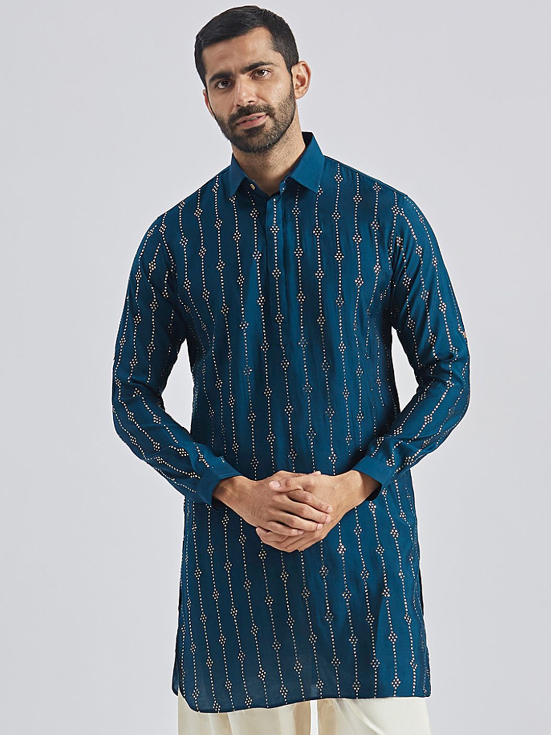 

VASTRAMAY Men Polka Dot Printed Pathani Kurta, Turquoise blue