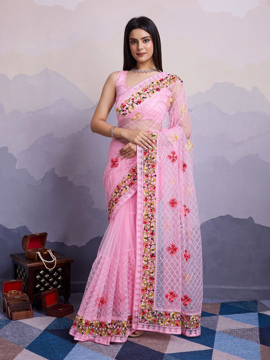 

HERE&NOW Floral Embroidered Net Saree, Pink