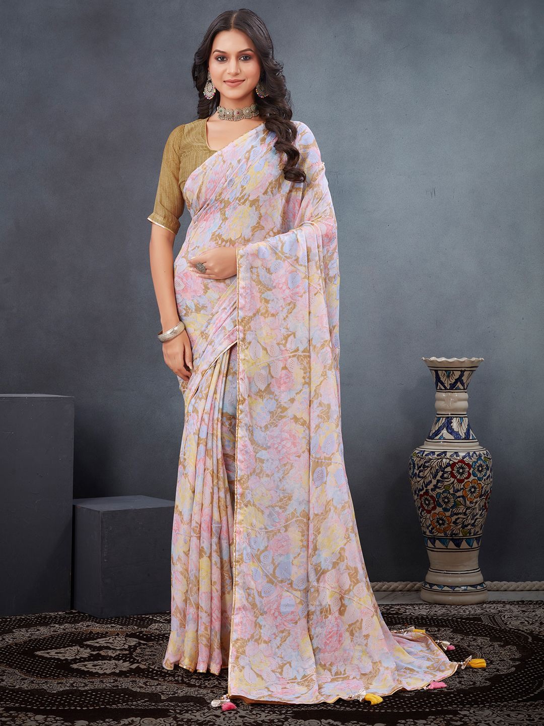 

Mitera Floral Poly Georgette Saree, Brown