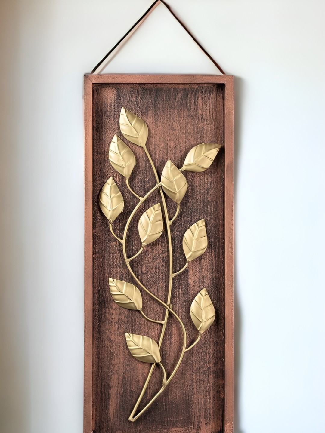 

Vrinban International Brown Leaf Board Wall Decor