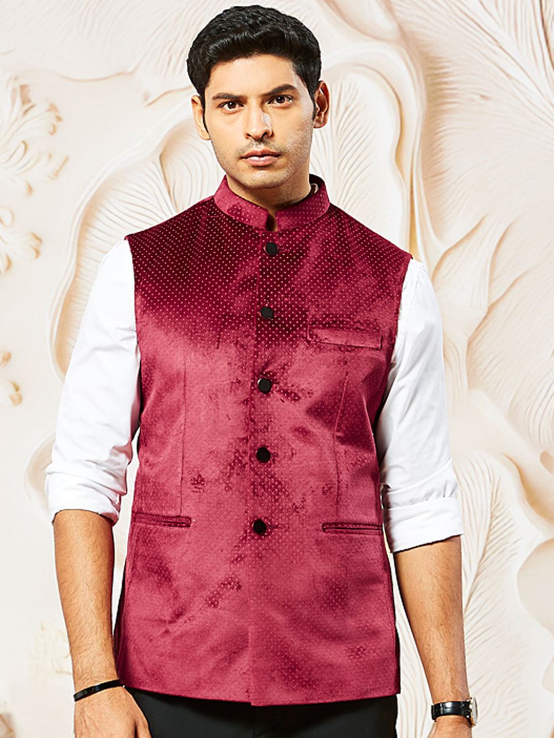 

VASTRAMAY Polka Dot Printed Nehru Jacket, Maroon