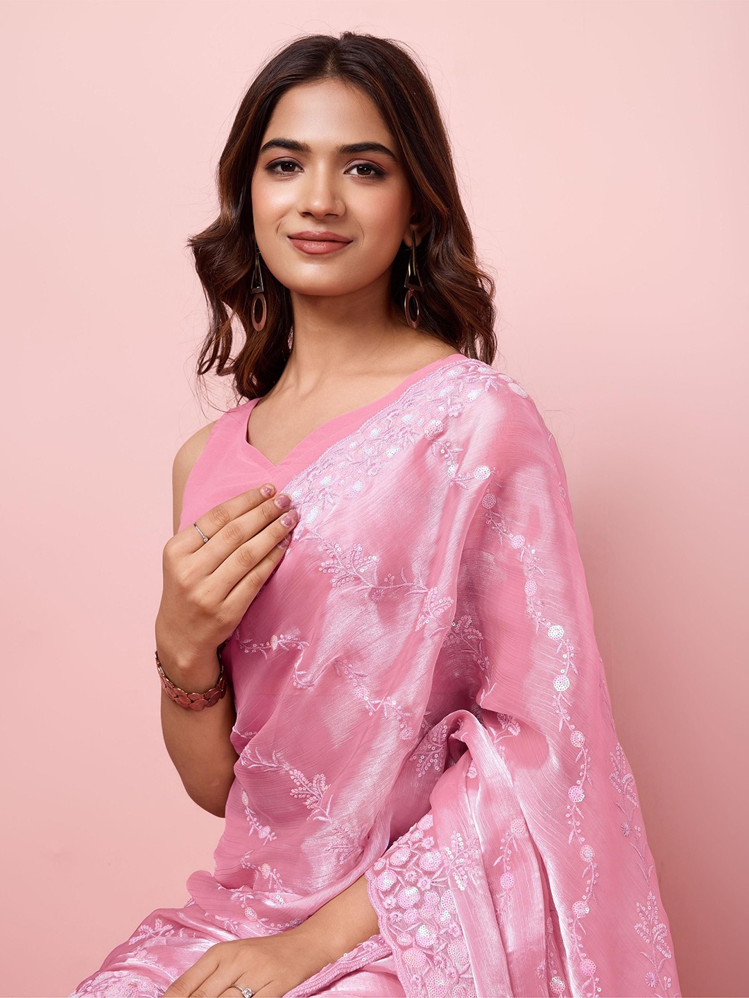 

HERE&NOW Floral Sequinned Embroidered Saree, Pink