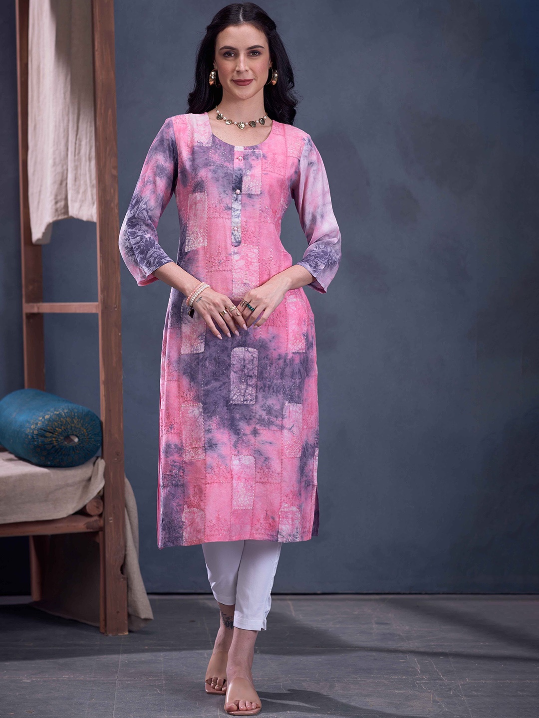 

Anouk Women Ethnic Motifs Printed Sequinned Kurta, Pink