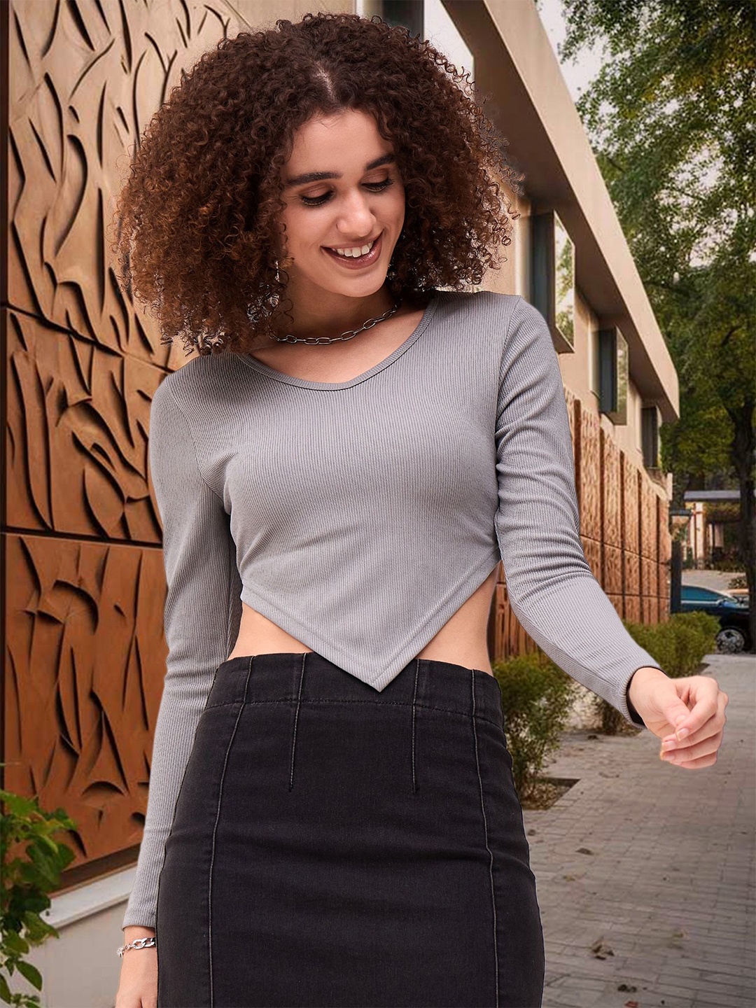 

DressBerry Women Round Neck Crop Top, Grey