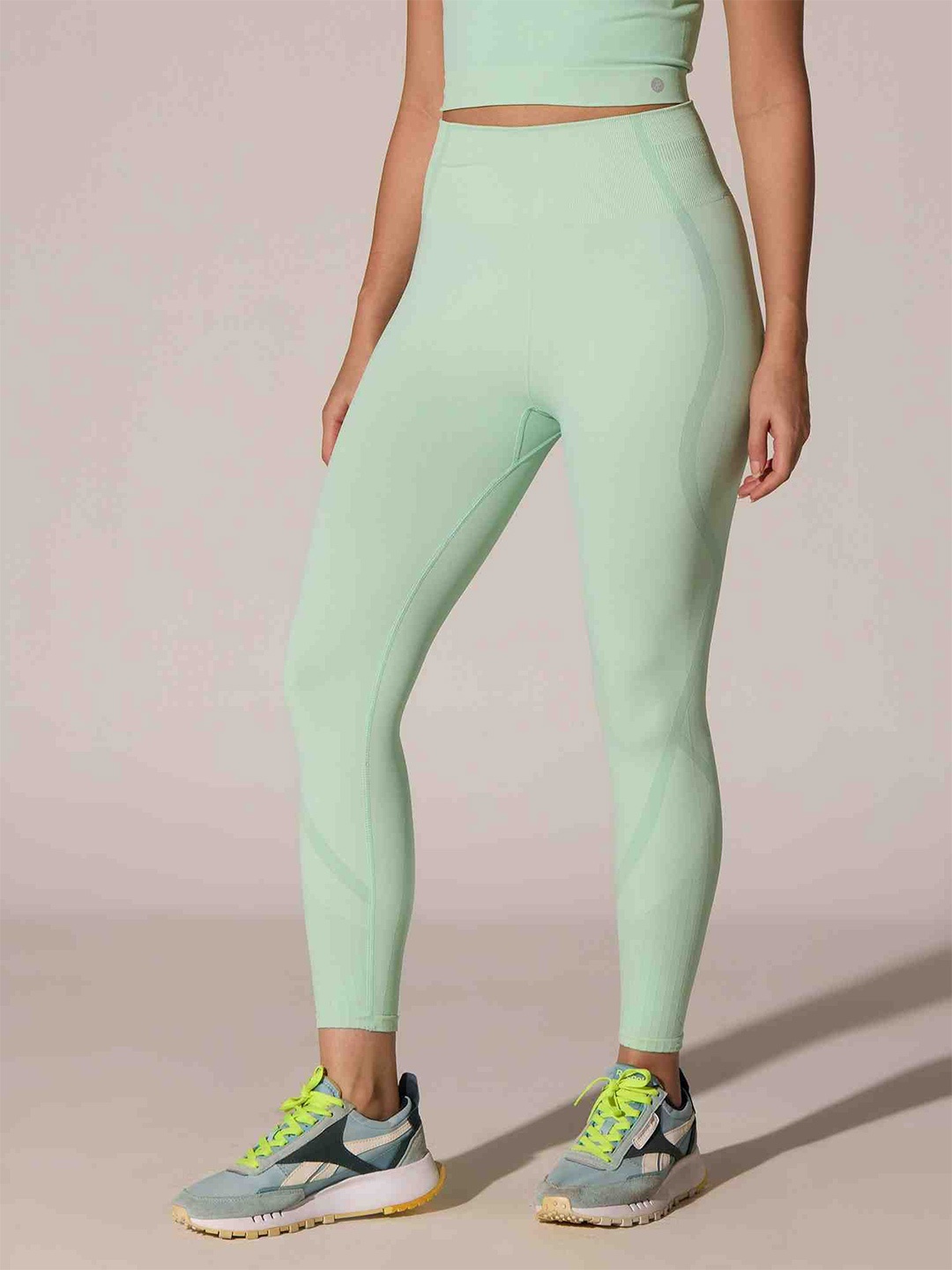 

CAVA Women Mint Move Easy Leggings, Green