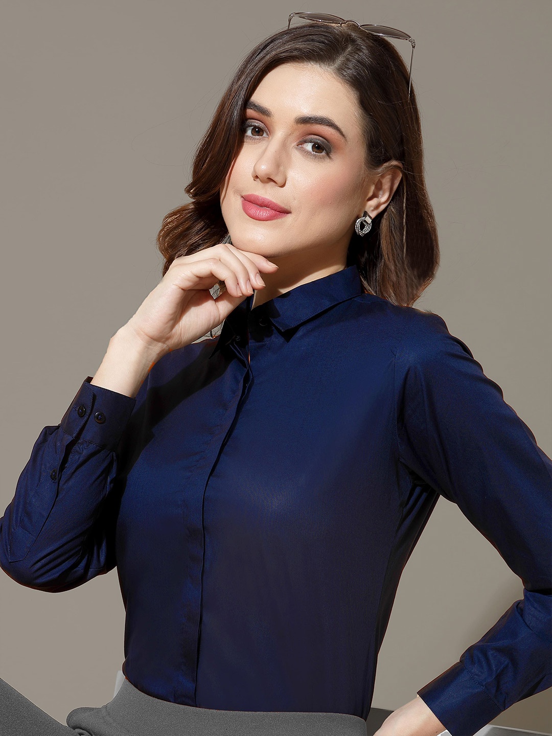 

The Roadster Lifestyle Co Long Sleeve Formal Shirt, Navy blue