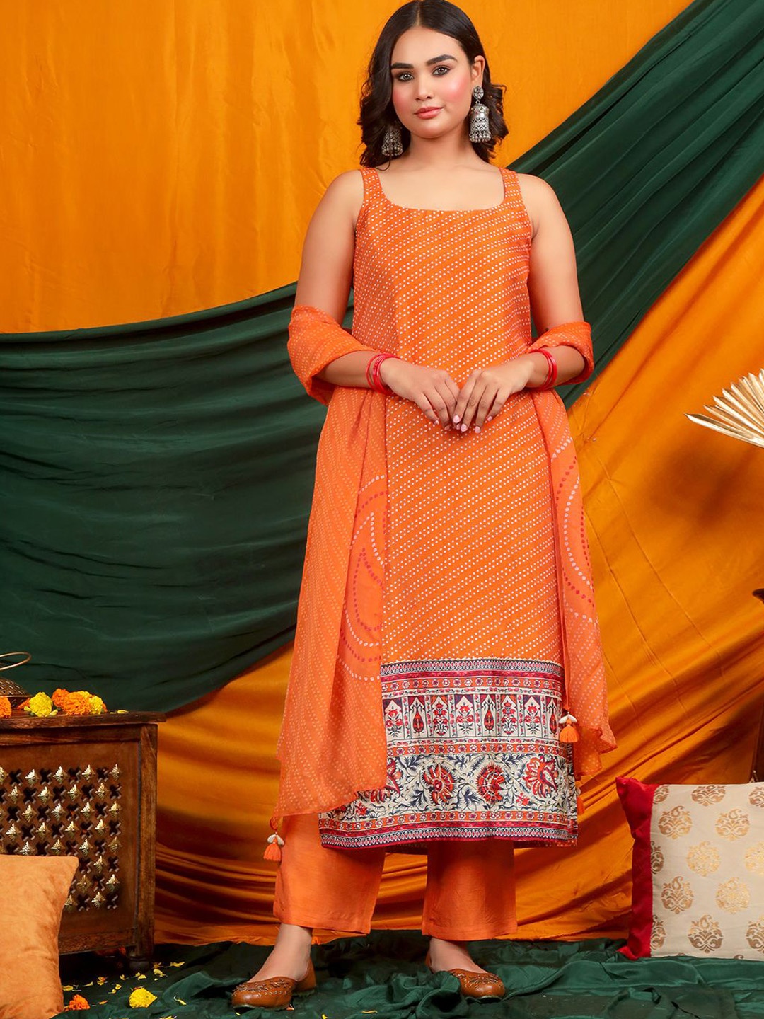 

EARTH O FAB Bandhani Printed Regular Raw Silk Straight Kurta with Palazzos & Dupatta, Orange