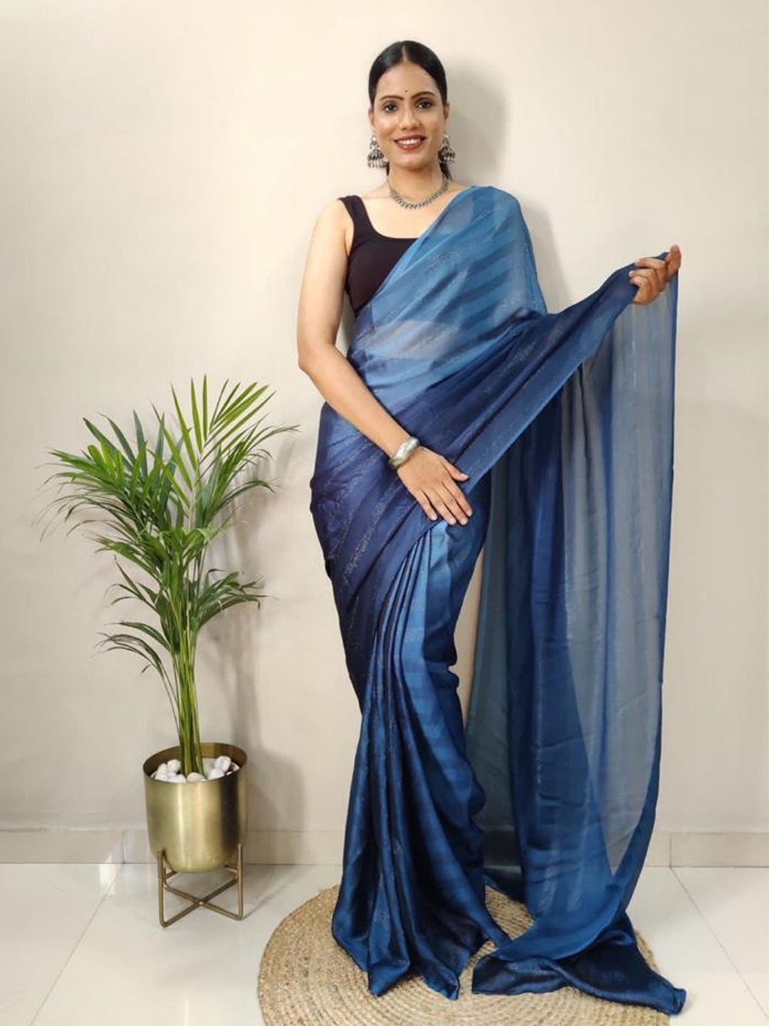 

KAYOMMI Striped Pure Chiffon Ready to Wear Saree, Blue