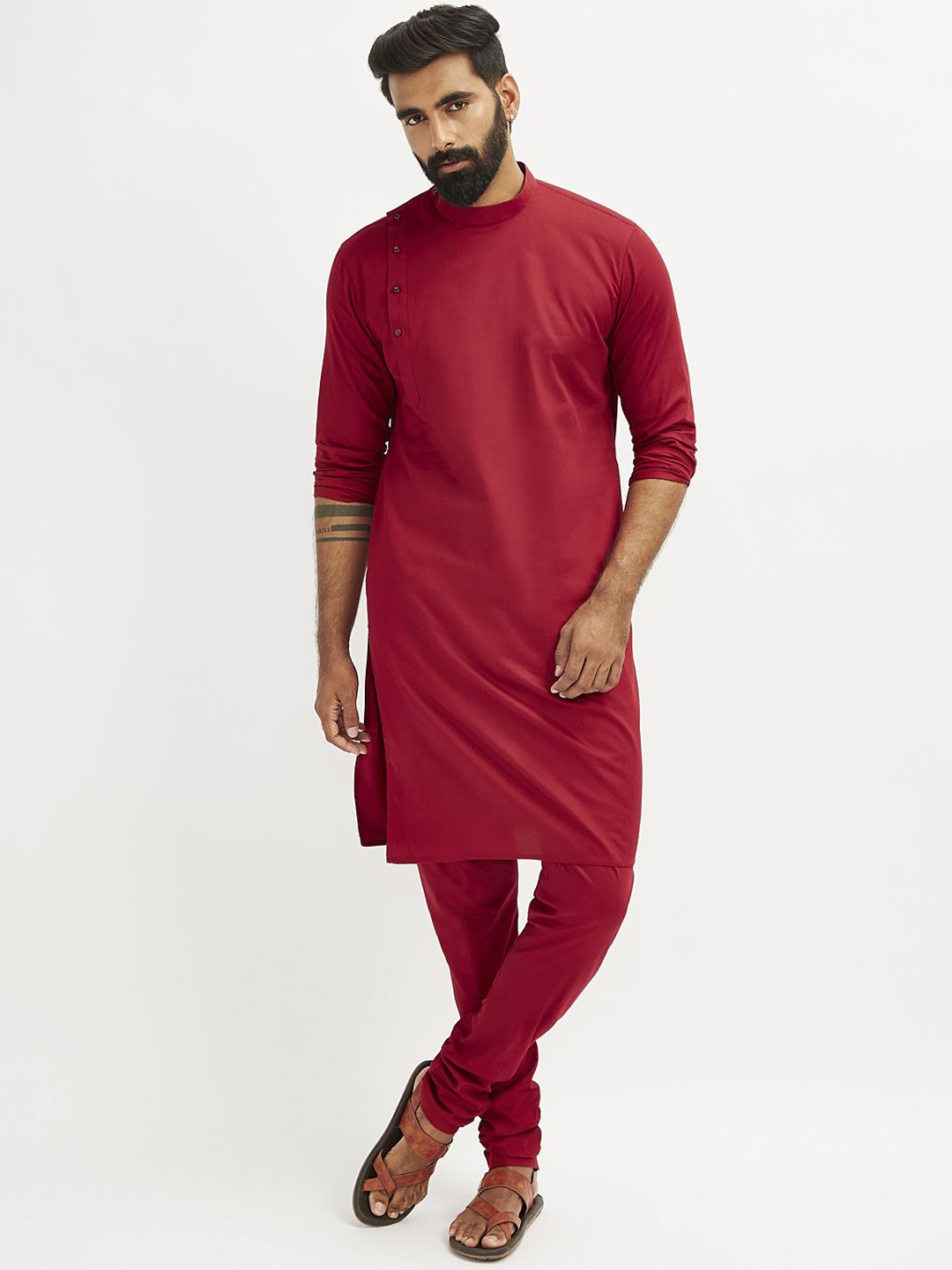 

VASTRAMAY Men Angrakha Kurta with Pyjamas, Maroon