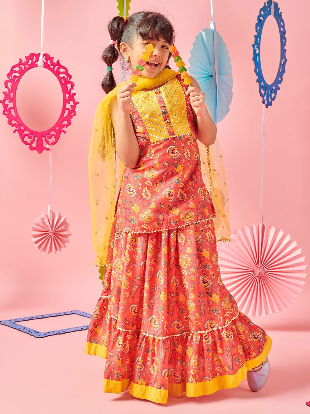 

MASTARANG Girls Printed Ready to Wear Lehenga & Blouse With Dupatta, Red