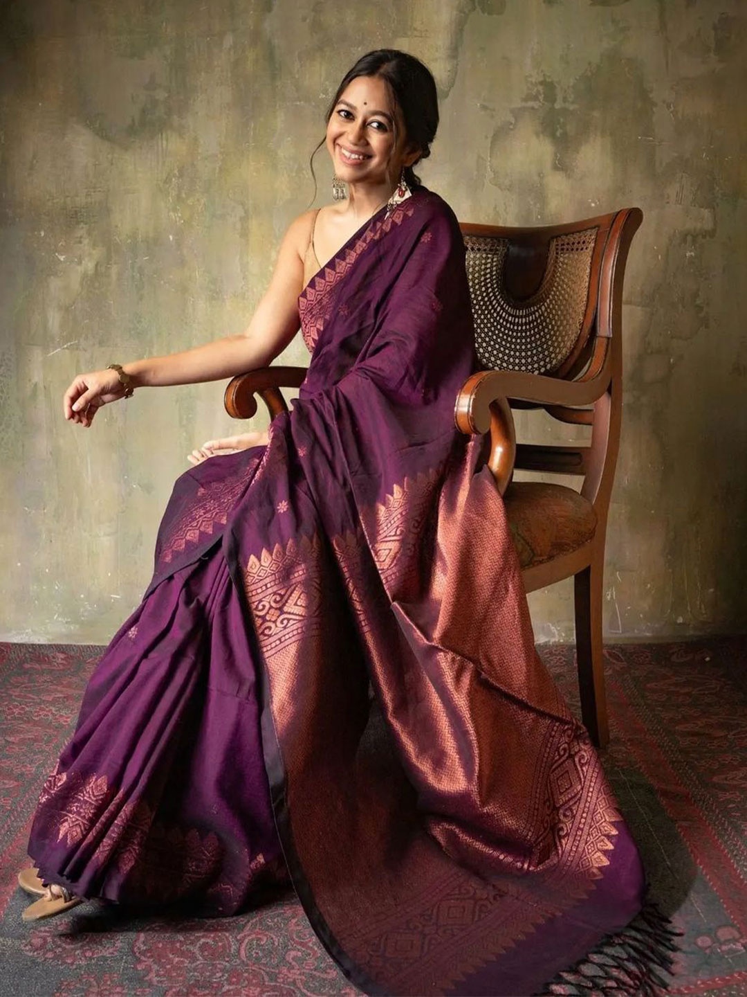 

Caracola Woven Design Zari Art Silk Banarasi Saree, Purple