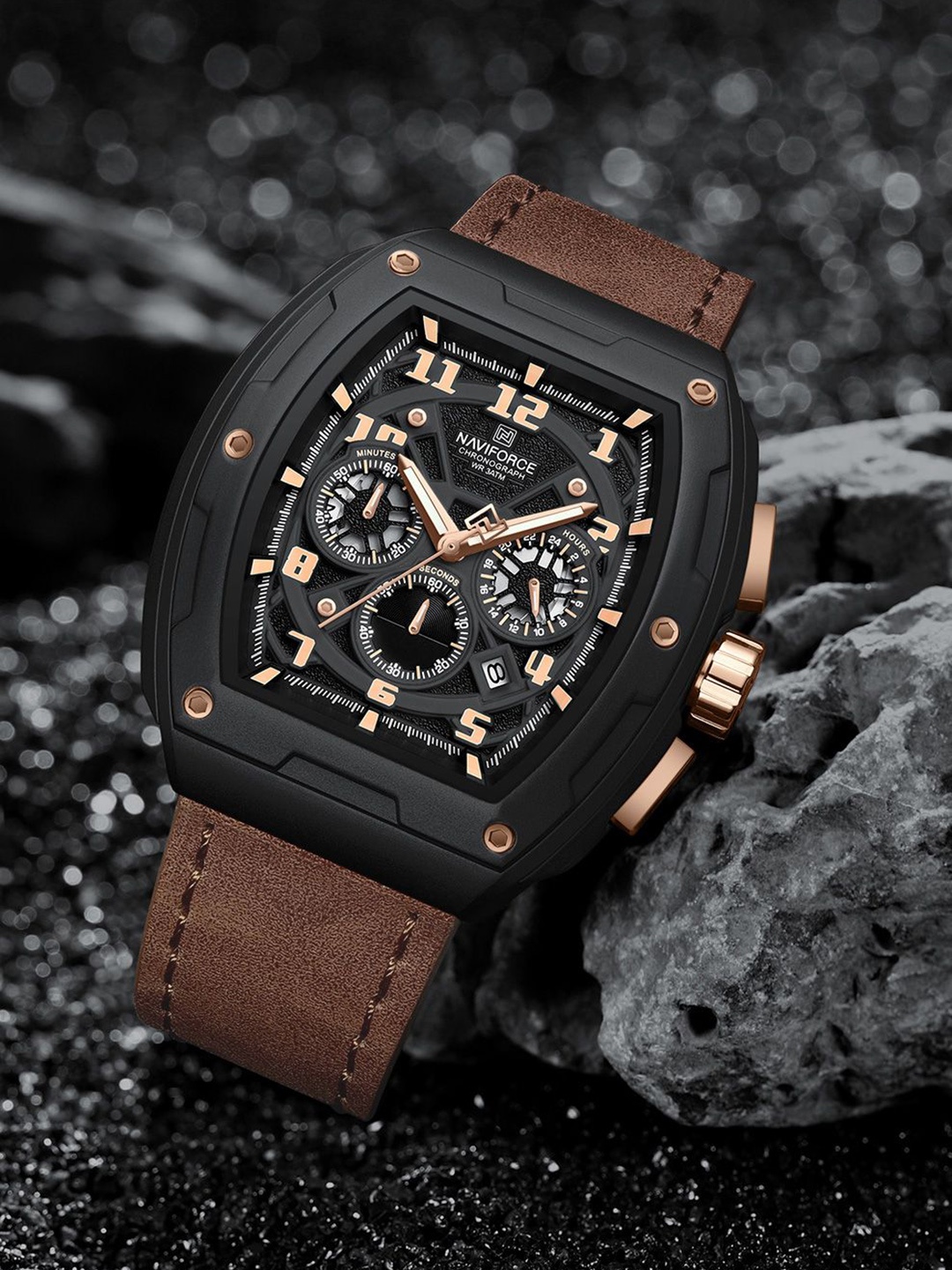

Naviforce Men Dial & Leather Straps Analogue Chronograph Watch NF8053_B RG BN, Black