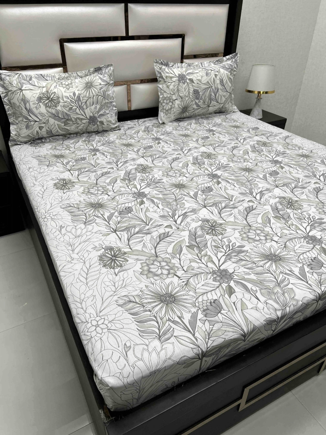 

Pure Decor Grey & White Floral 300 TC King Bedsheet with 2 Pillow Covers