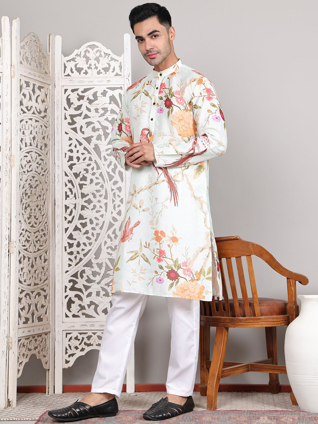 

Jompers Men Animal Printed Regular Pure Cotton Kurta with Pyjamas, White