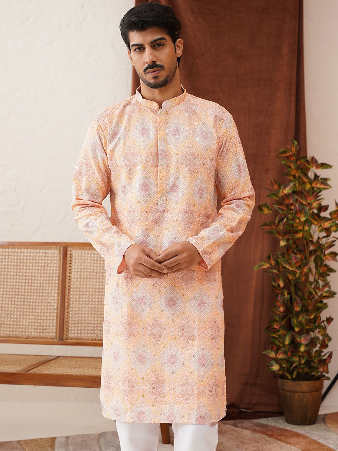 

Jompers Men Geometric Embroidered Sequinned Kurta, Peach