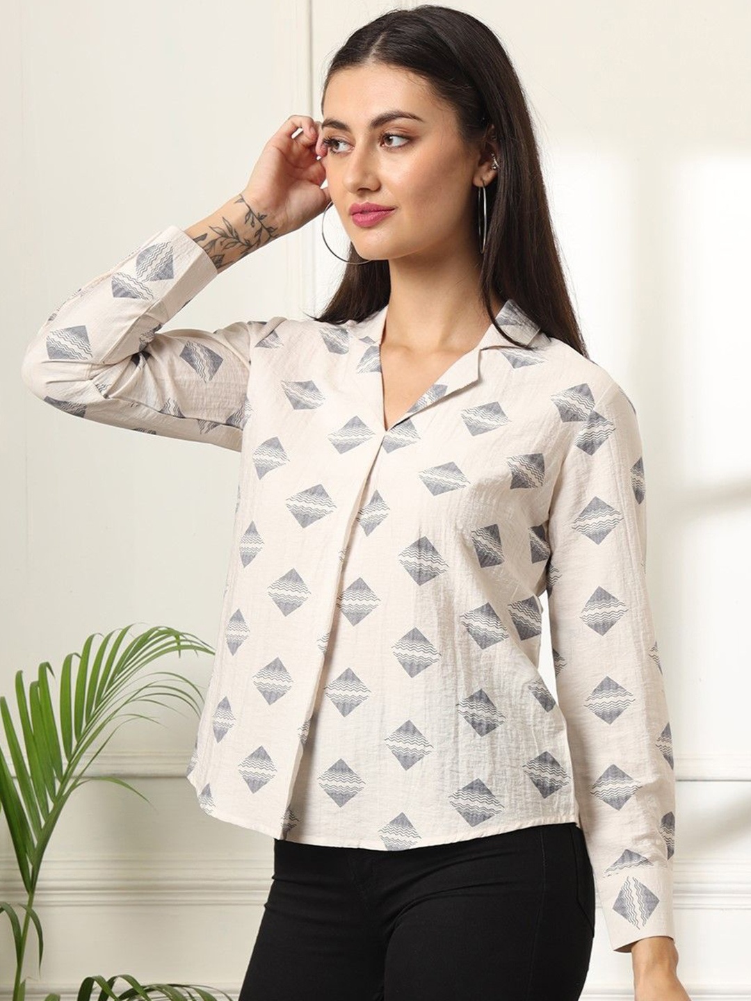 

FITHUB Geometric Print Cotton Shirt Style Top, Cream
