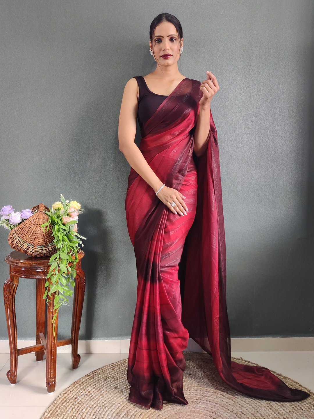 

KAYOMMI Pure Crepe Ready to Wear Saree, Red