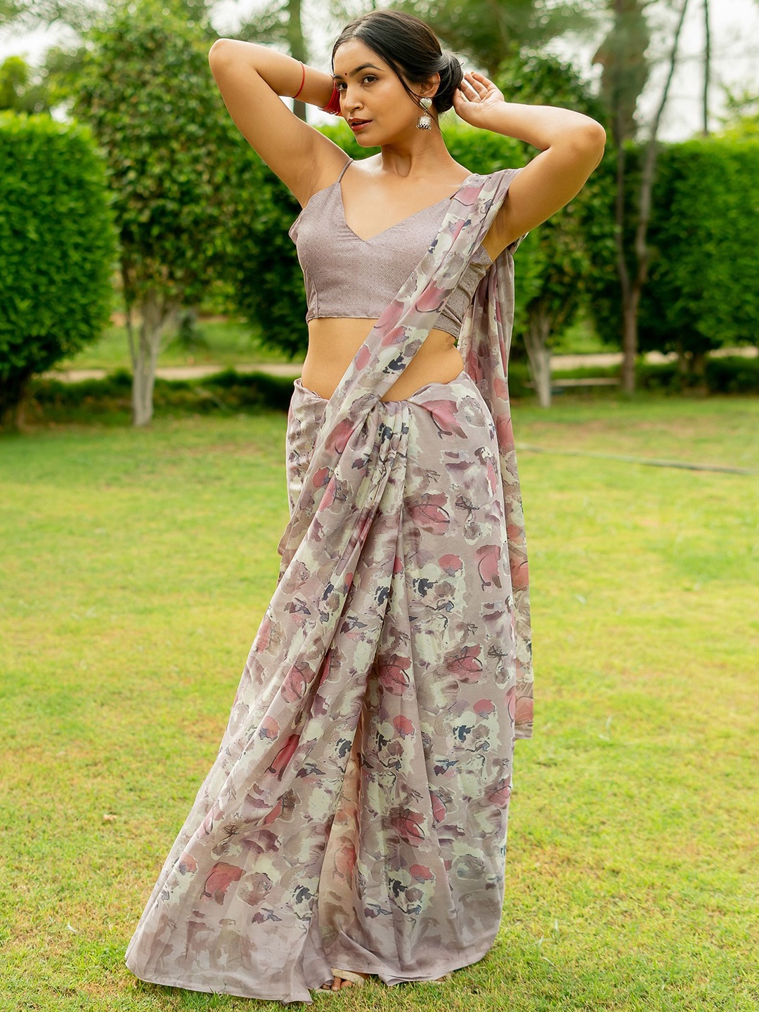 

KALINI Floral Poly Chiffon Saree, Taupe
