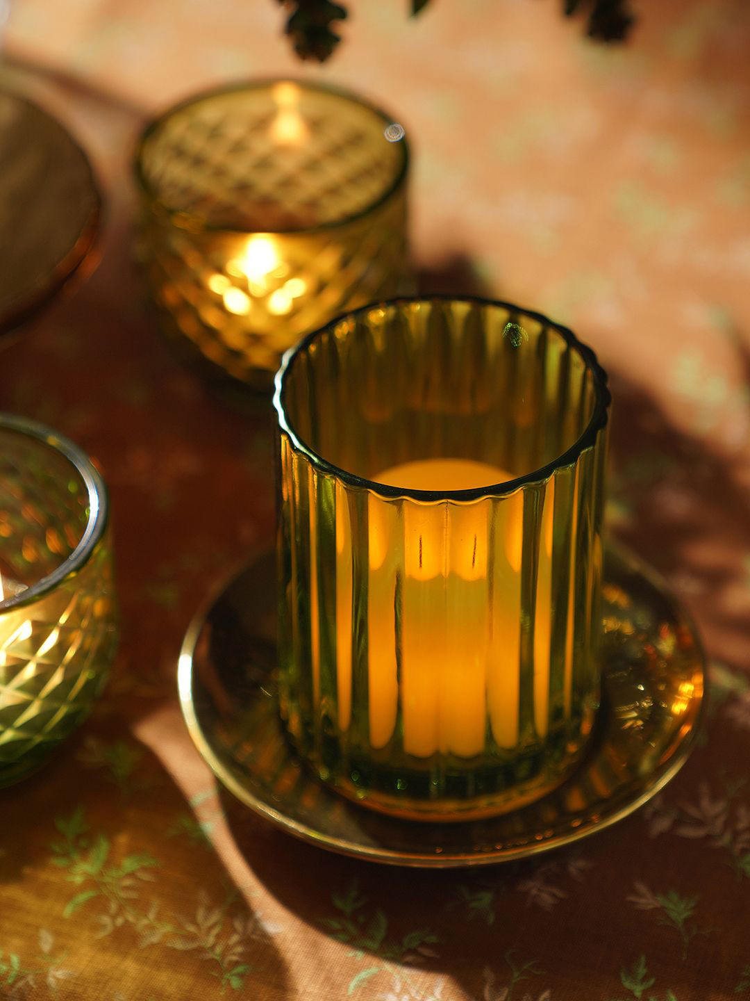 

Pure Home and Living Green & Gold-Toned Candle Holder
