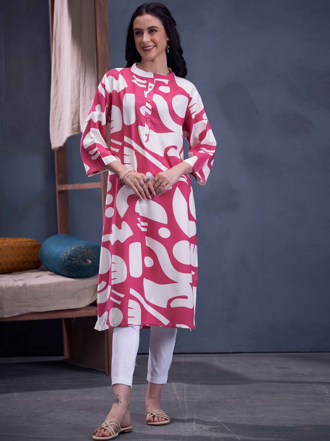 

Anouk Women Floral Printed Kurta, Pink