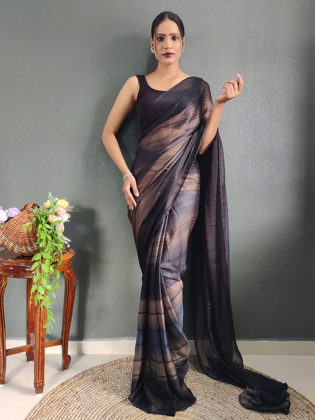 

KAYOMMI Striped Pure Crepe Ready to Wear Saree, Brown