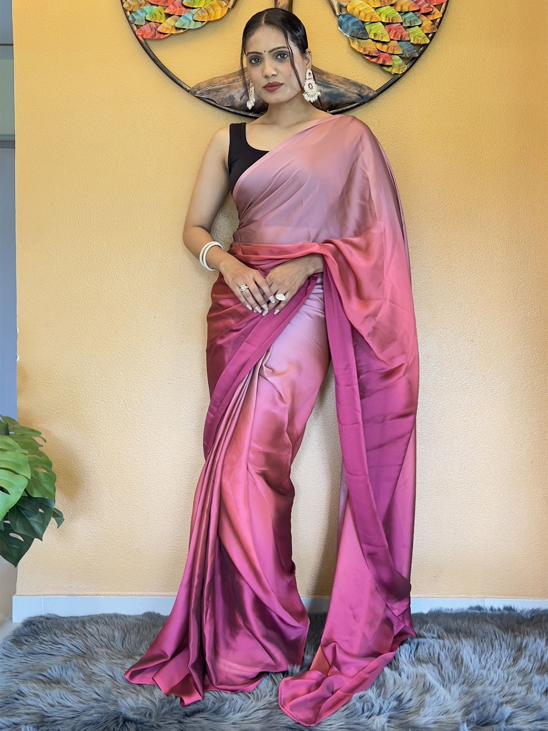 

HERE&NOW Poly Georgette Ready to Wear Saree, Pink