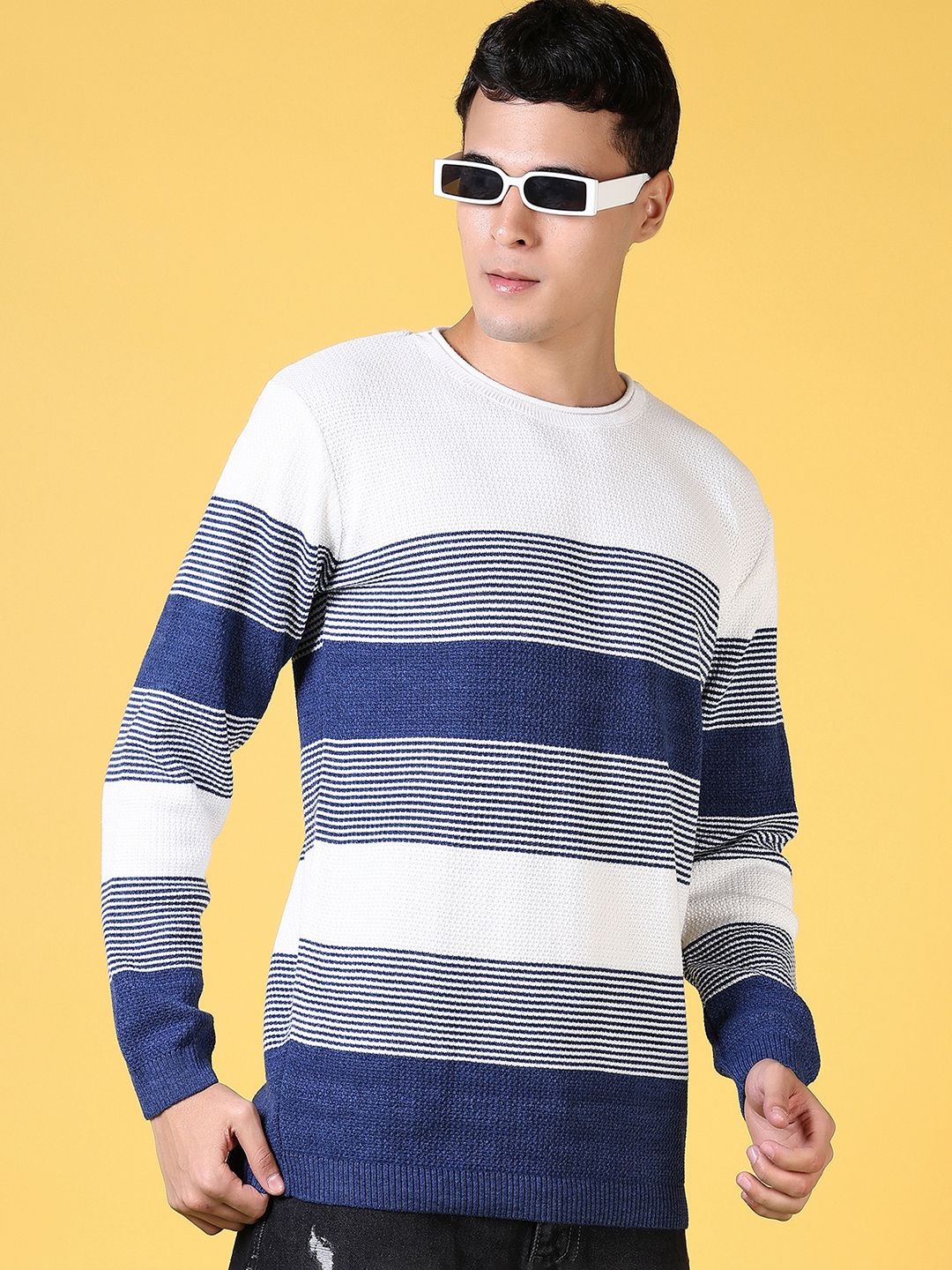 

V-Mart Men Striped Pullover, Blue