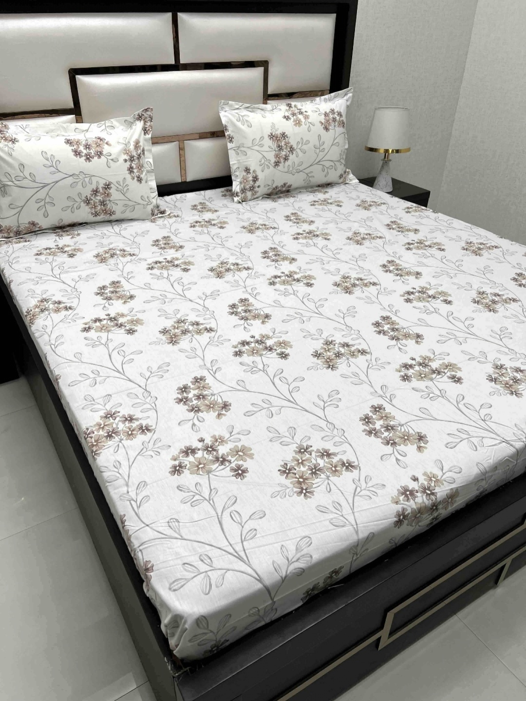 

Pure Decor Villa White & Grey Floral 380 TC Pure Cotton King Bedsheet Set - 2.7 M x 2.7 M