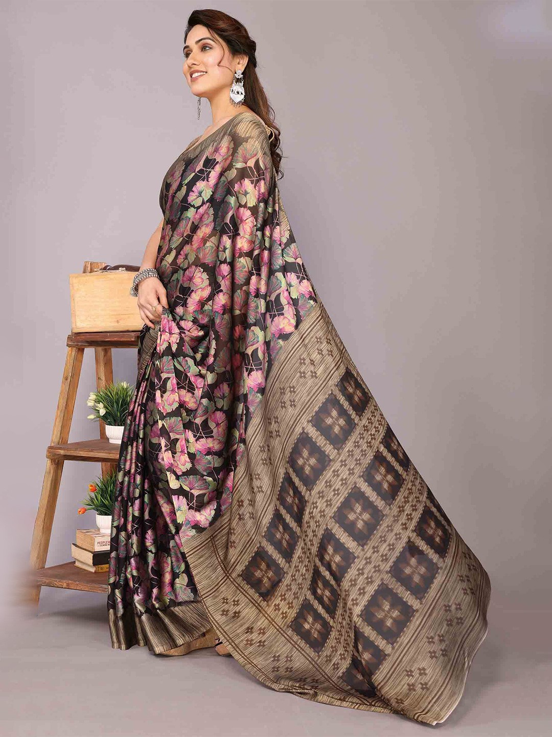 

KALINI Floral Poly Chiffon Saree, Black