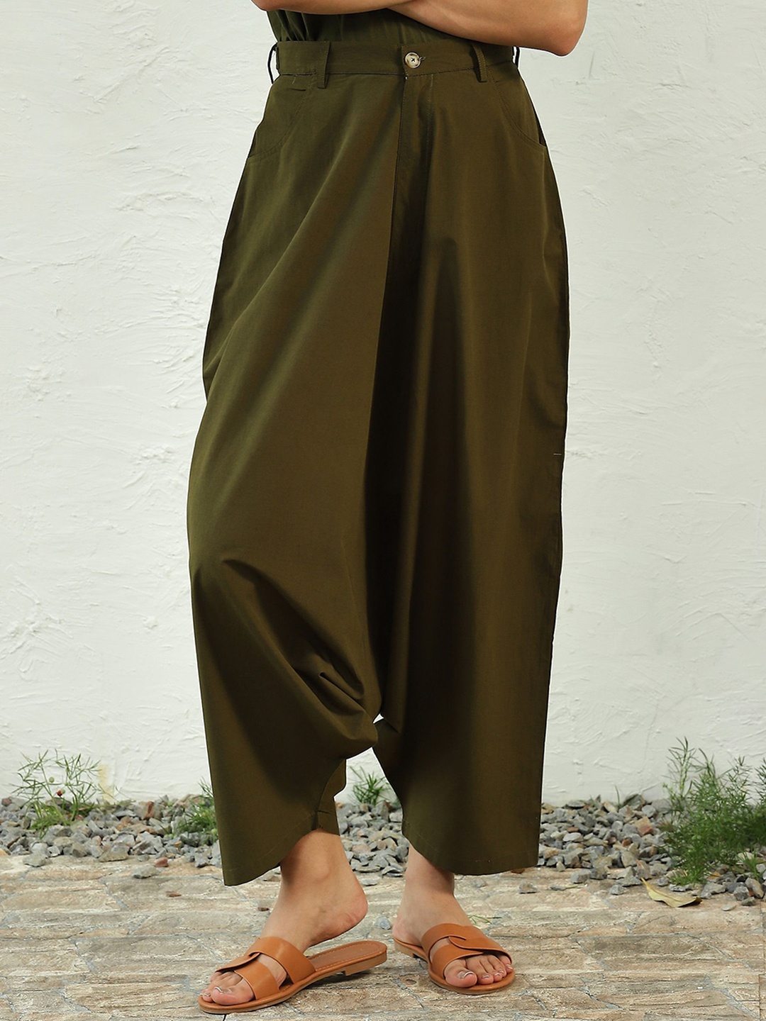 

Canoopi Women Relaxed Flared High-Rise Trousers, Green