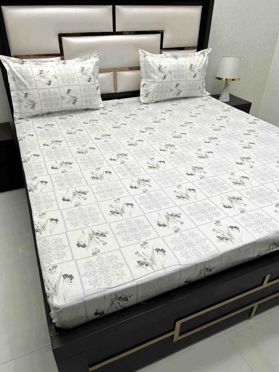

Pure Decor Cotton King Size Double Bed Bedsheet With 2 Pillow Covers 108 in X 108 in, White