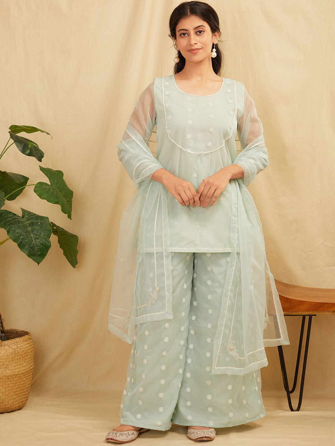 

zuri Floral Embroidered Regular Organza Straight Kurta with Palazzos & Dupatta, Sea green