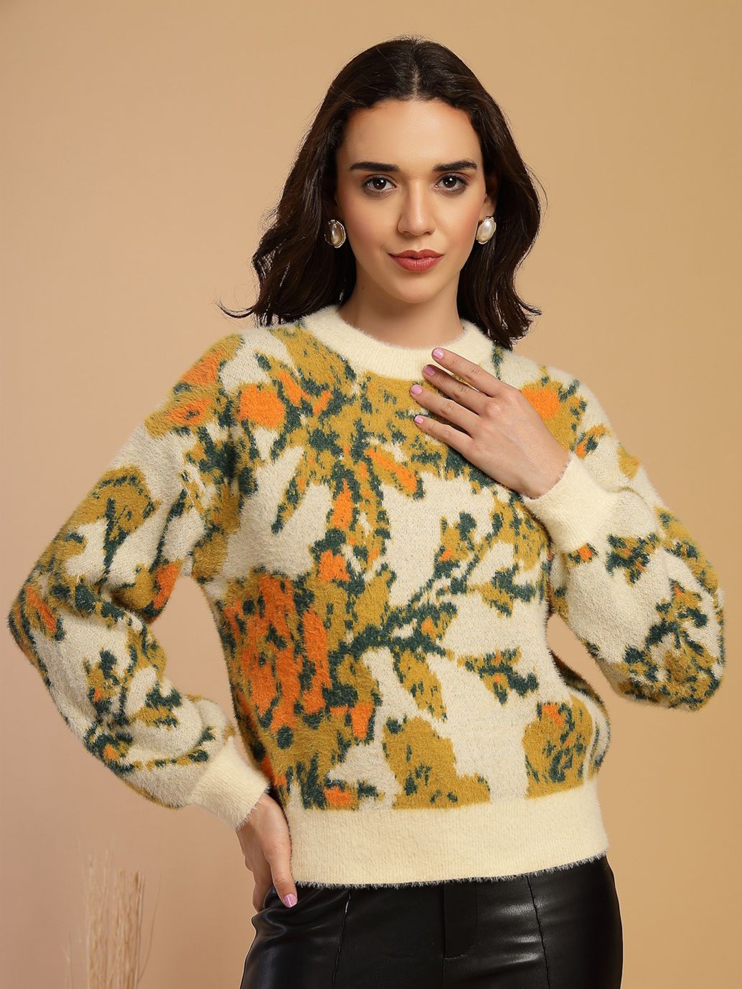 

Gipsy Women Floral Printed Pullover, Beige