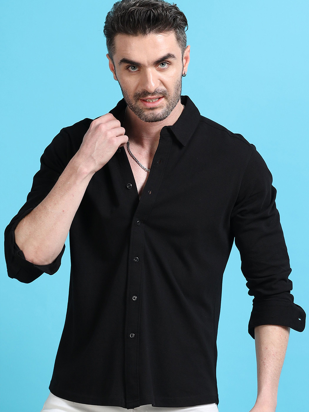 

StitchX Men Solid Long Sleeve Knitted Shirt, Black