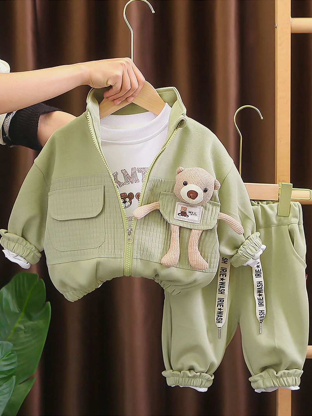 

Little Surprise Box LLP Kids Printed 3Pcs Clothing Set, Olive