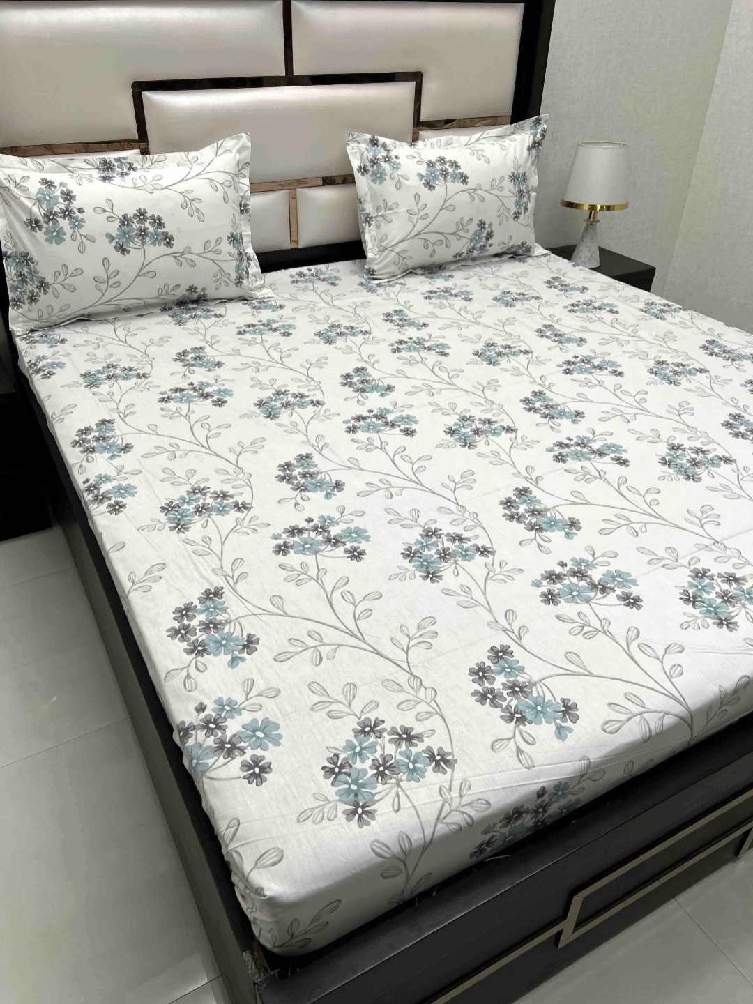

Pure Decor White & Blue Floral 330 TC King Bedsheet with 2 Pillow Covers