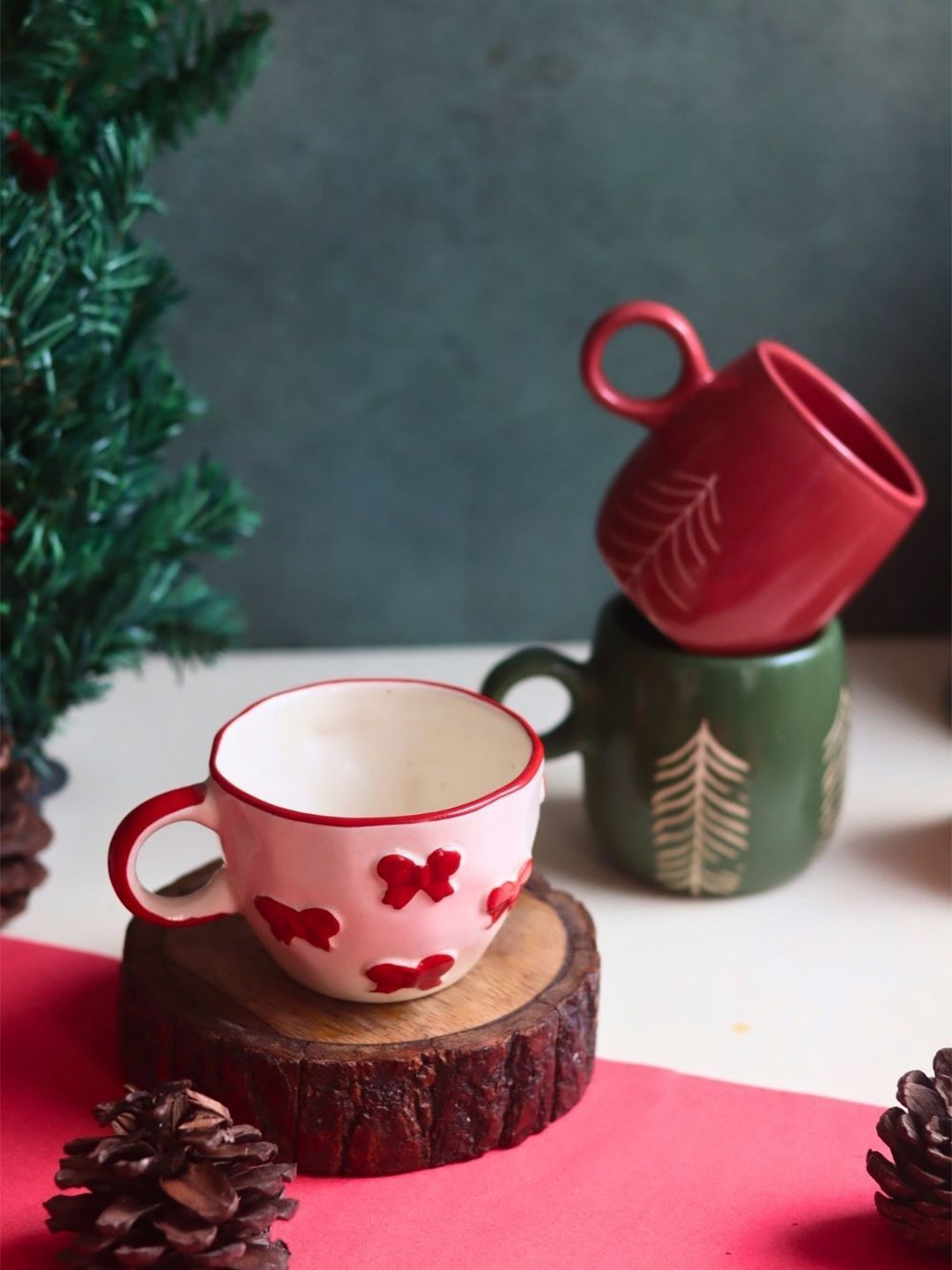 

WEAVING HOMES White & Red 3Pcs Printed Ceramic Glossy Mug 250ml