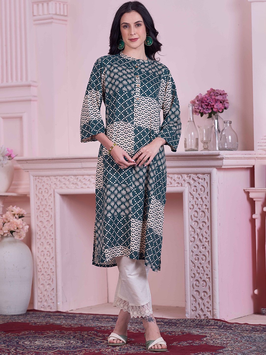 

Anouk Women Printed Thread Work Kurta, Green
