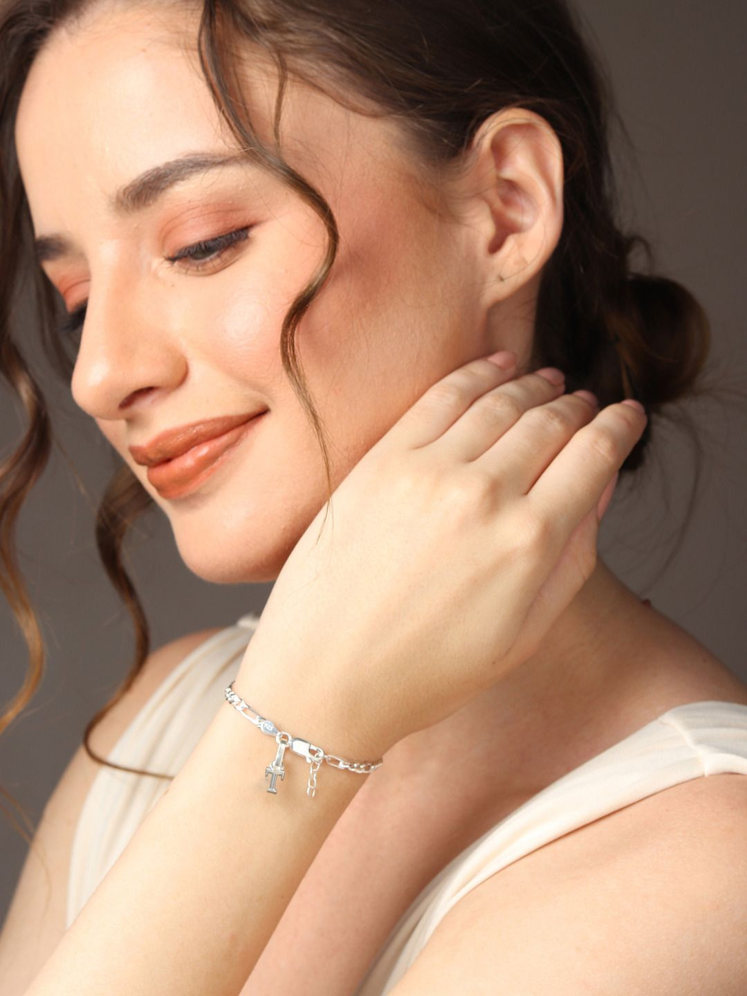 

AKSHAT SAPPHIRE Women Sterling Silver Link Bracelet